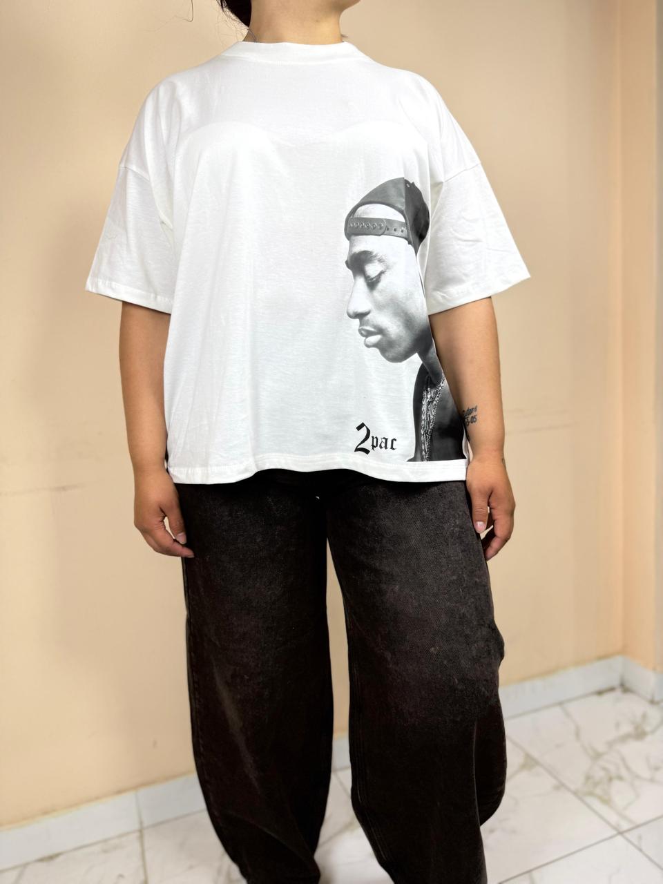 Remera boxy fit - Hueso / Tupac