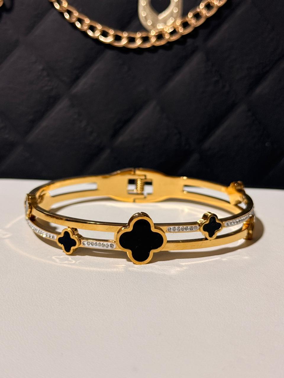 Pulsera Rigidas Dorados - Trebol negro #5